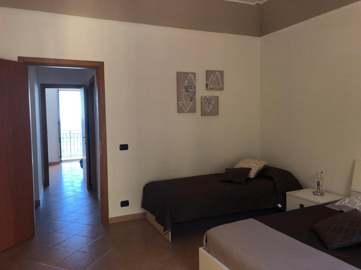 La Casa Sulla Scogliera Lägenhet Cefalù Exteriör bild