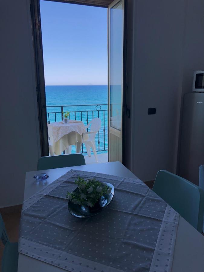 La Casa Sulla Scogliera Lägenhet Cefalù Exteriör bild