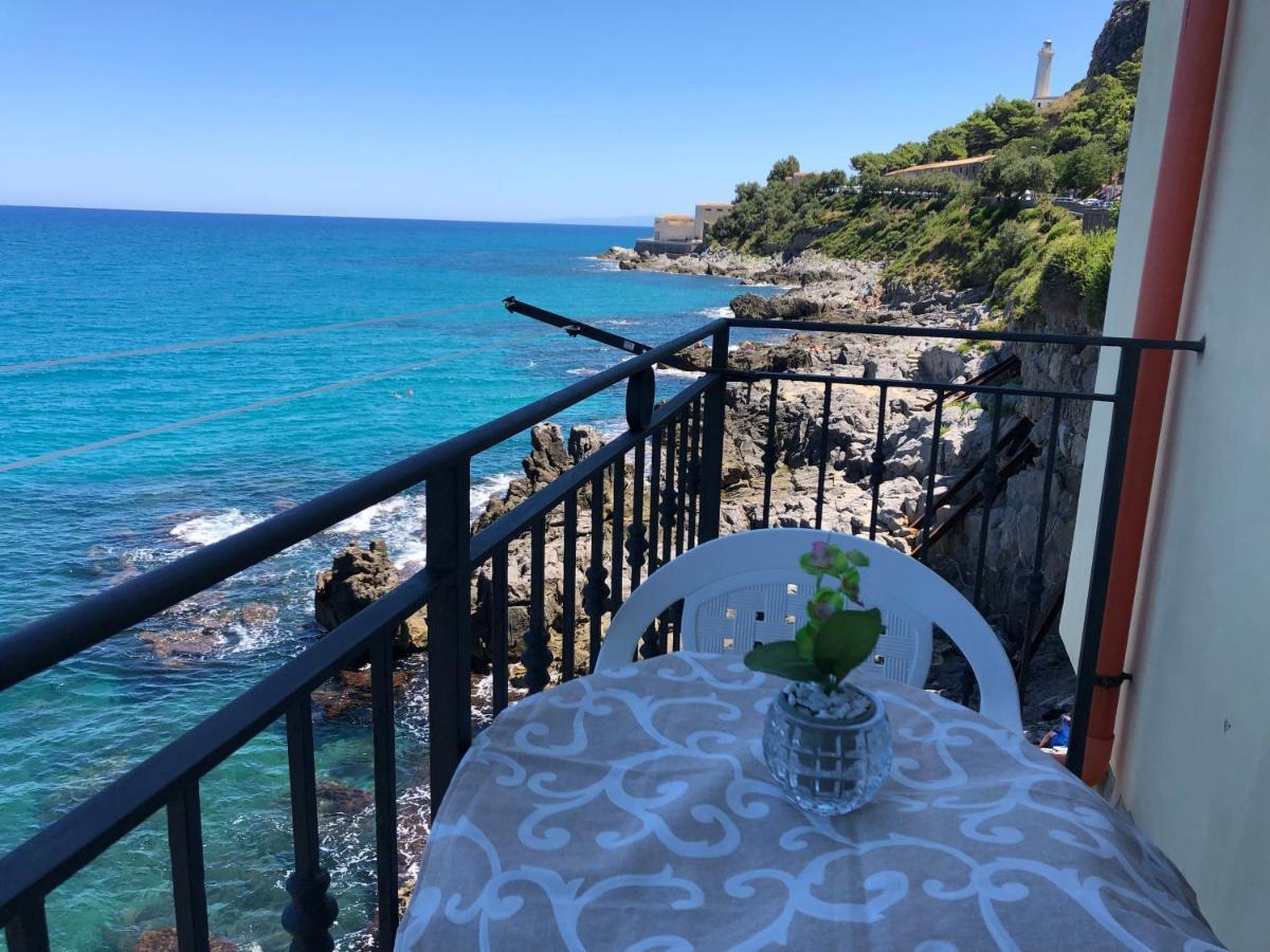 La Casa Sulla Scogliera Lägenhet Cefalù Exteriör bild