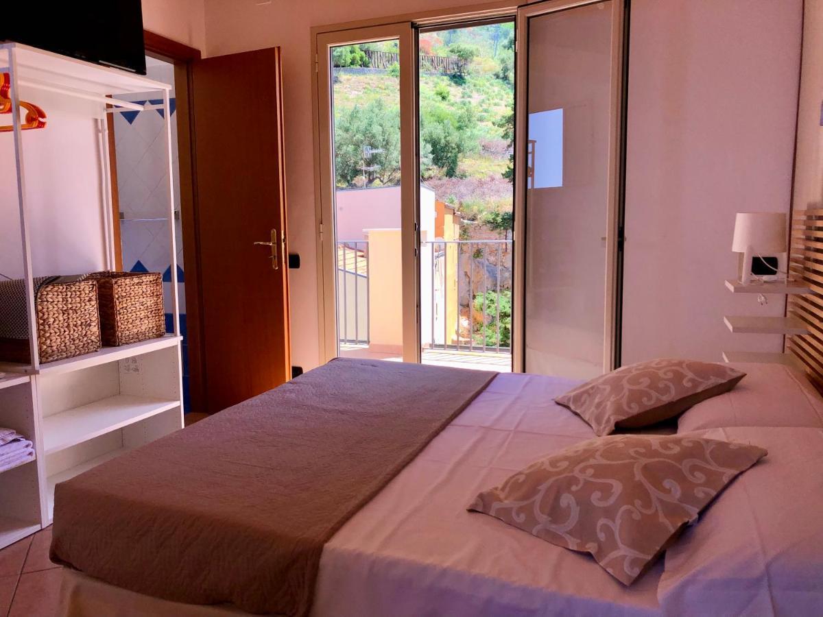 La Casa Sulla Scogliera Lägenhet Cefalù Exteriör bild